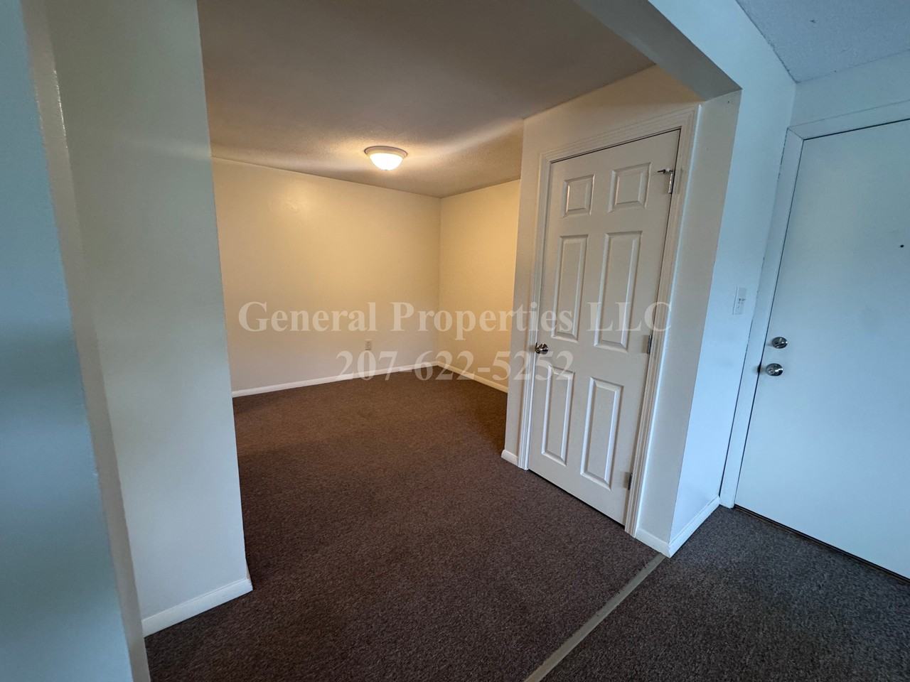 592 Riverside Drive - Photo 4 of 22