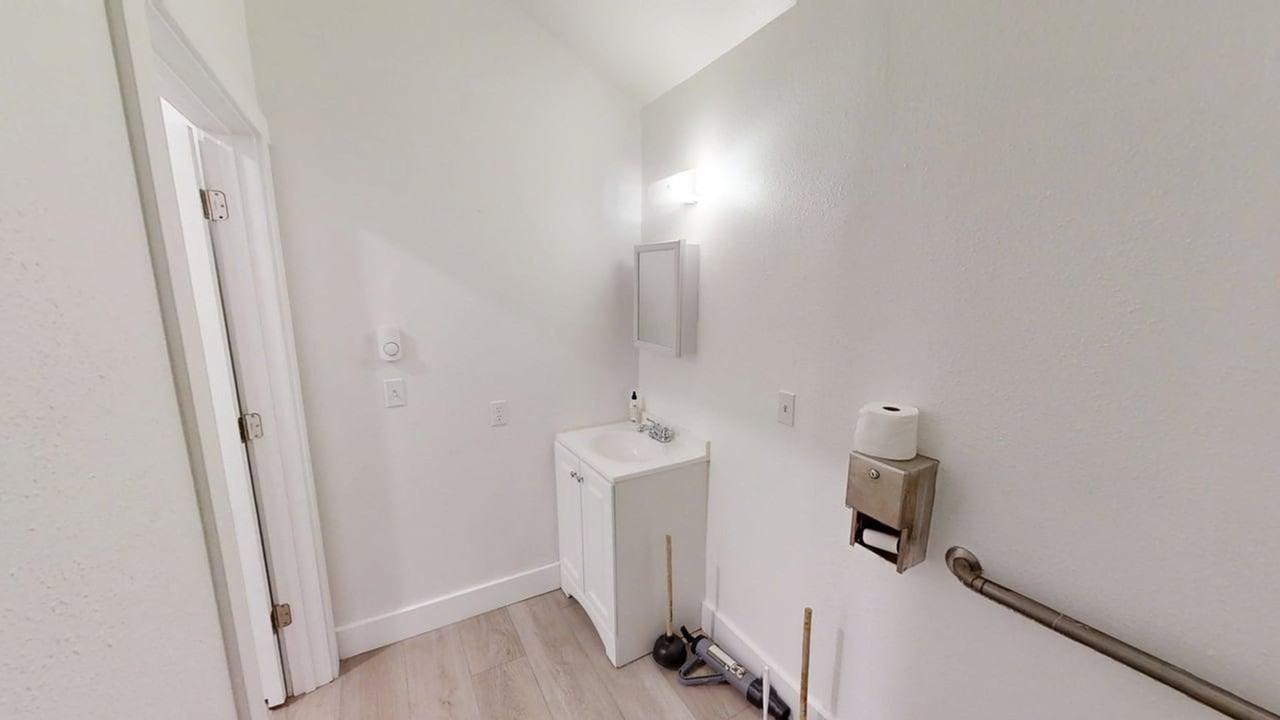 11518 Ne Sandy Blvd - Photo 5 of 19