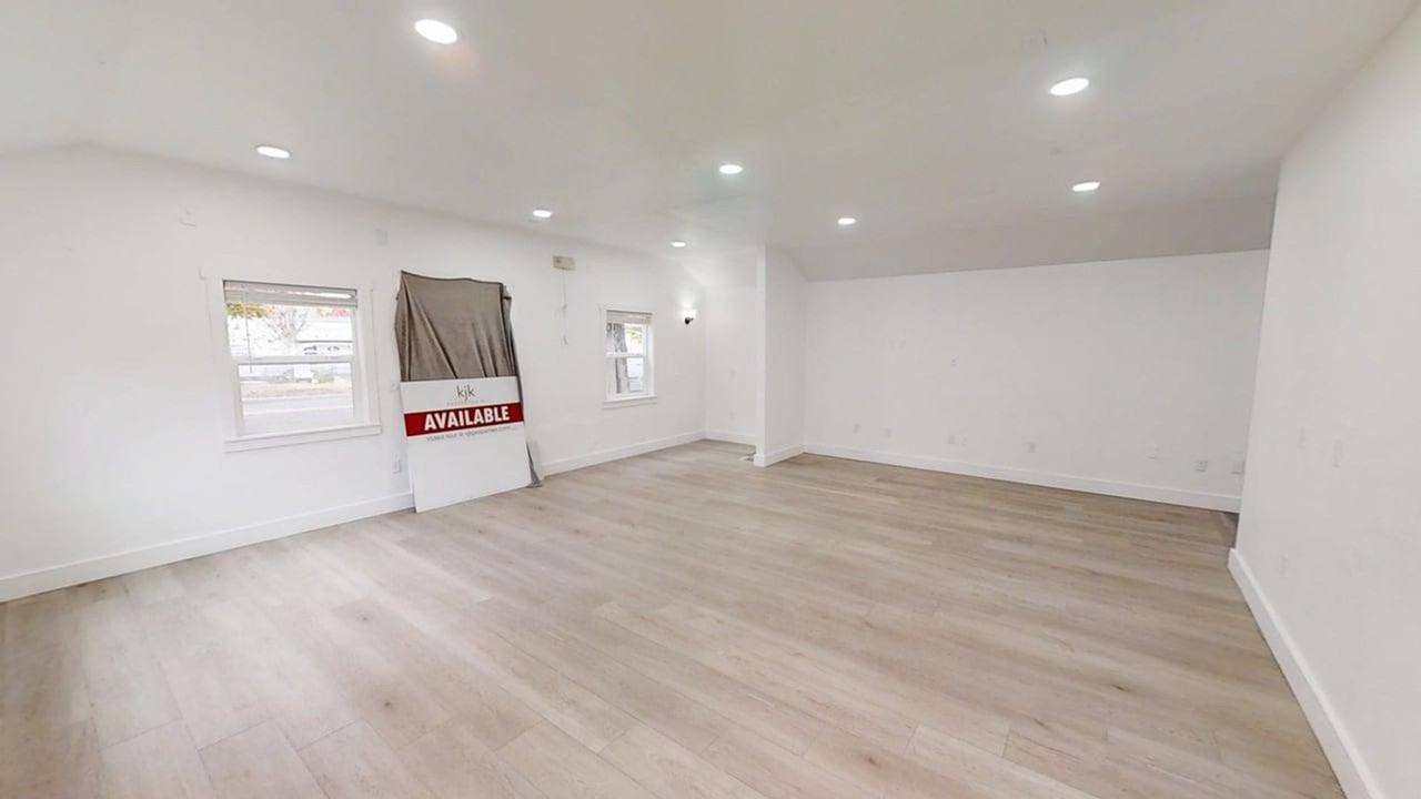11518 Ne Sandy Blvd - Photo 6 of 19