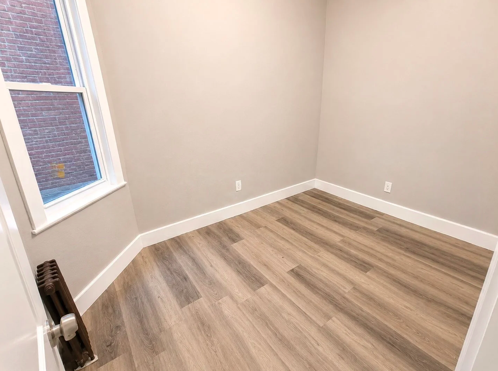 168 Bloomfield Ave #2L - Photo 3 of 5