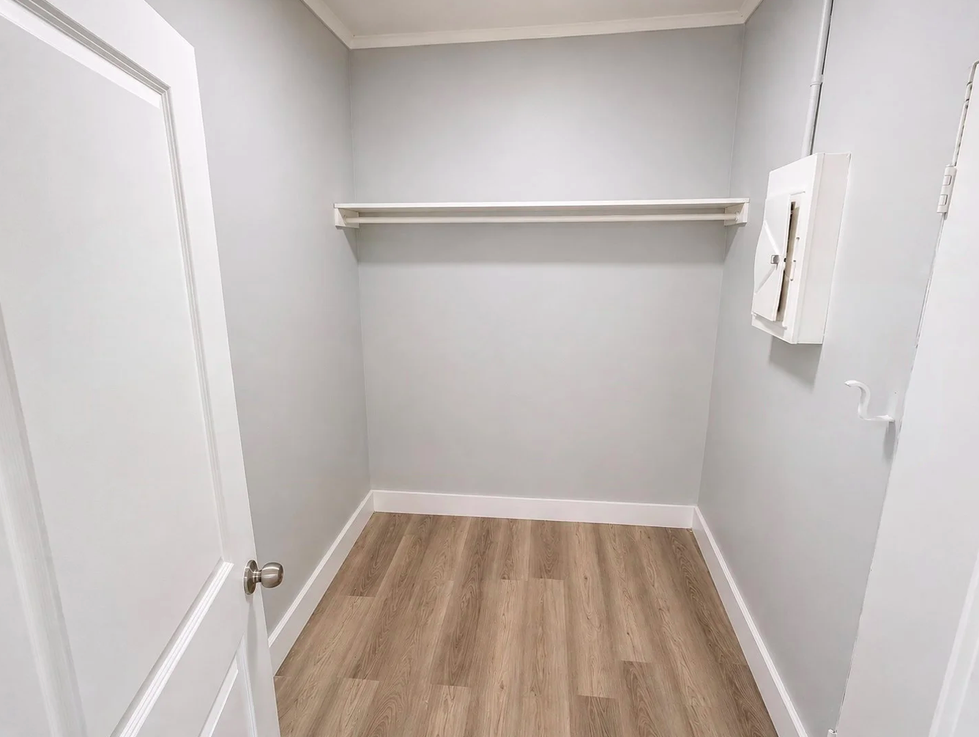168 Bloomfield Ave #2L - Photo 4 of 5