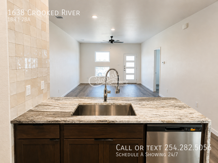 1638 Crooked River Ct - Photo 6 of 22