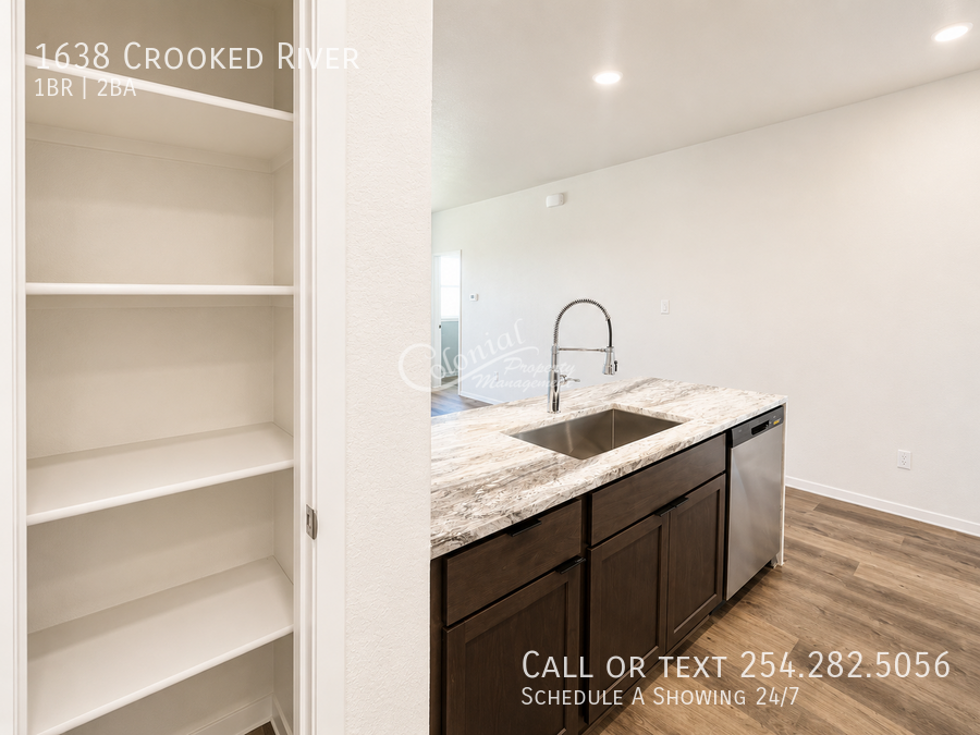 1638 Crooked River Ct - Photo 7 of 22
