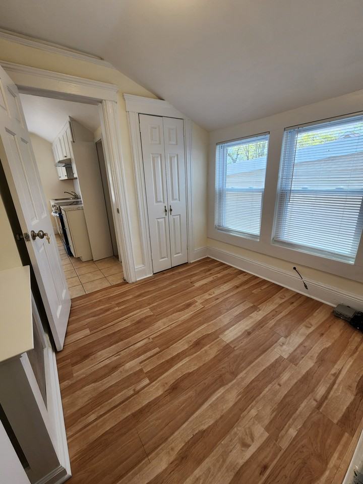 181 Forest St #3 - Photo 6 of 11