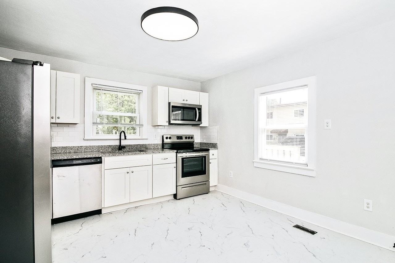 2610 Munson Street, Unit 2 - Photo 5 of 19