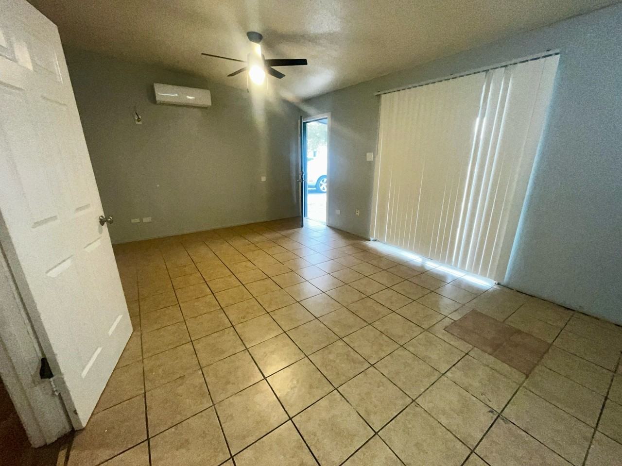 Hibiscus Apartments - Photo 4 of 7