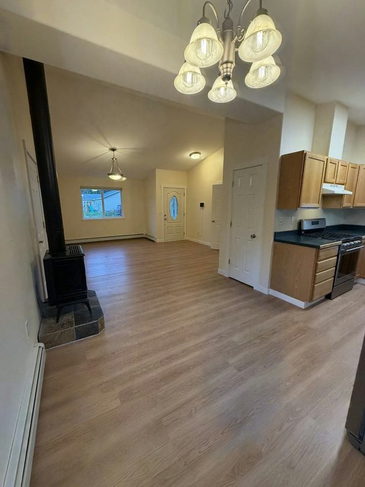 7220 S Brimstone Dr - Photo 2 of 31
