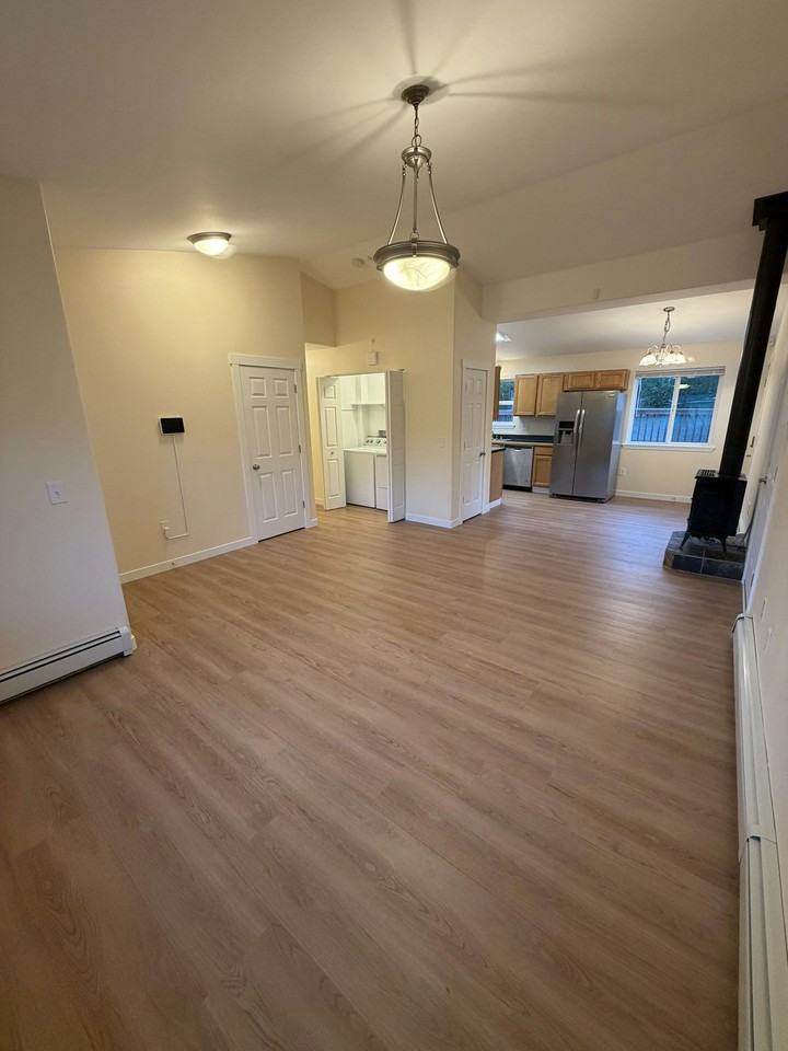 7220 S Brimstone Dr - Photo 3 of 31