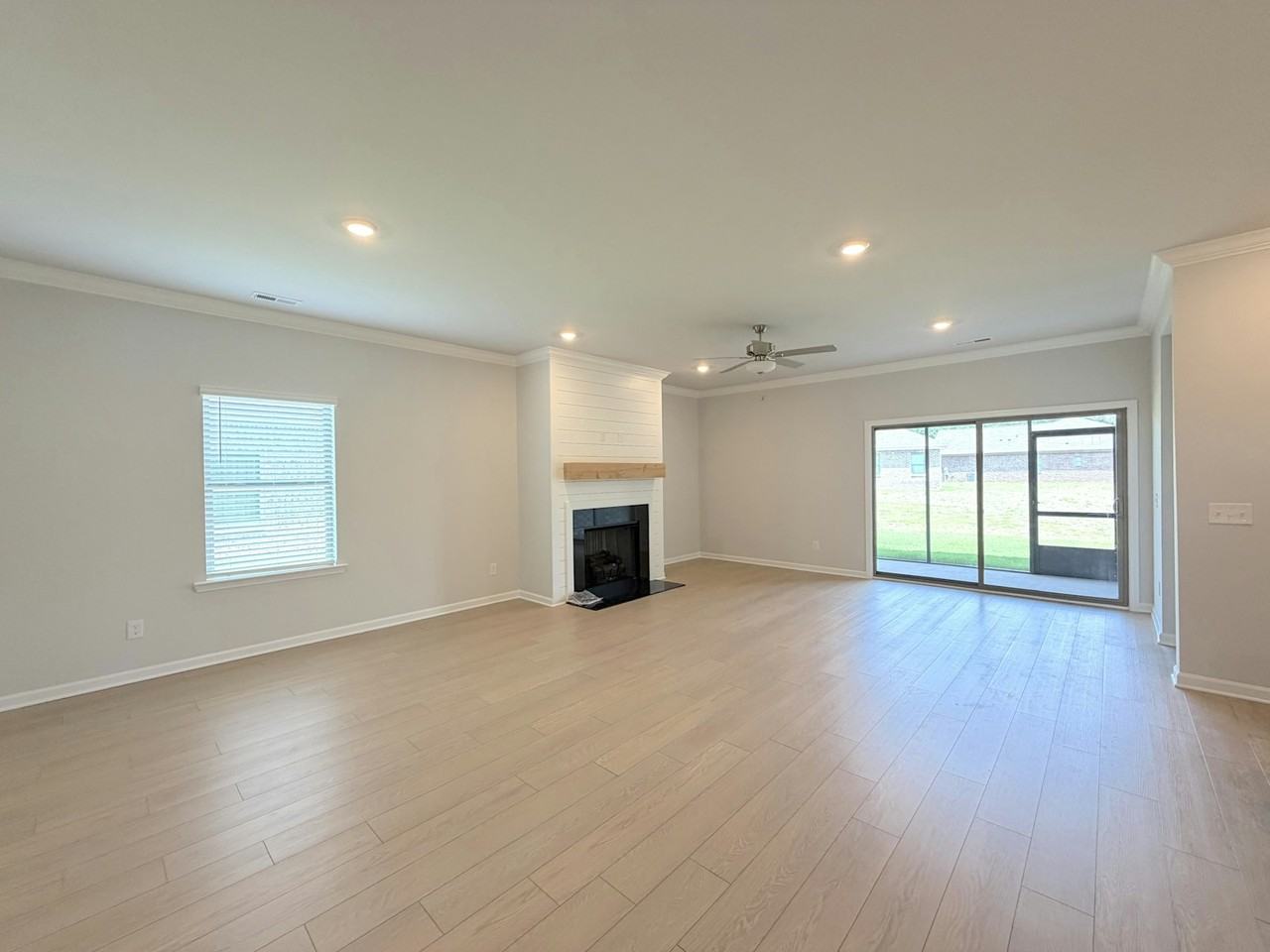 121 Clift Creek Drive - Photo 3 of 37
