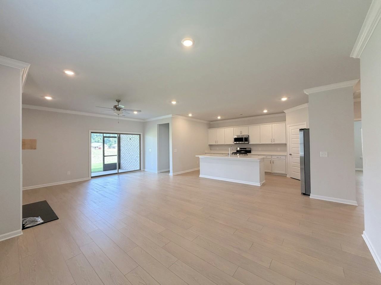 121 Clift Creek Drive - Photo 4 of 37
