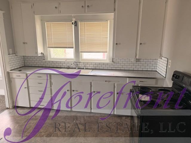 1105 S Locust St #1 - Photo 4 of 10