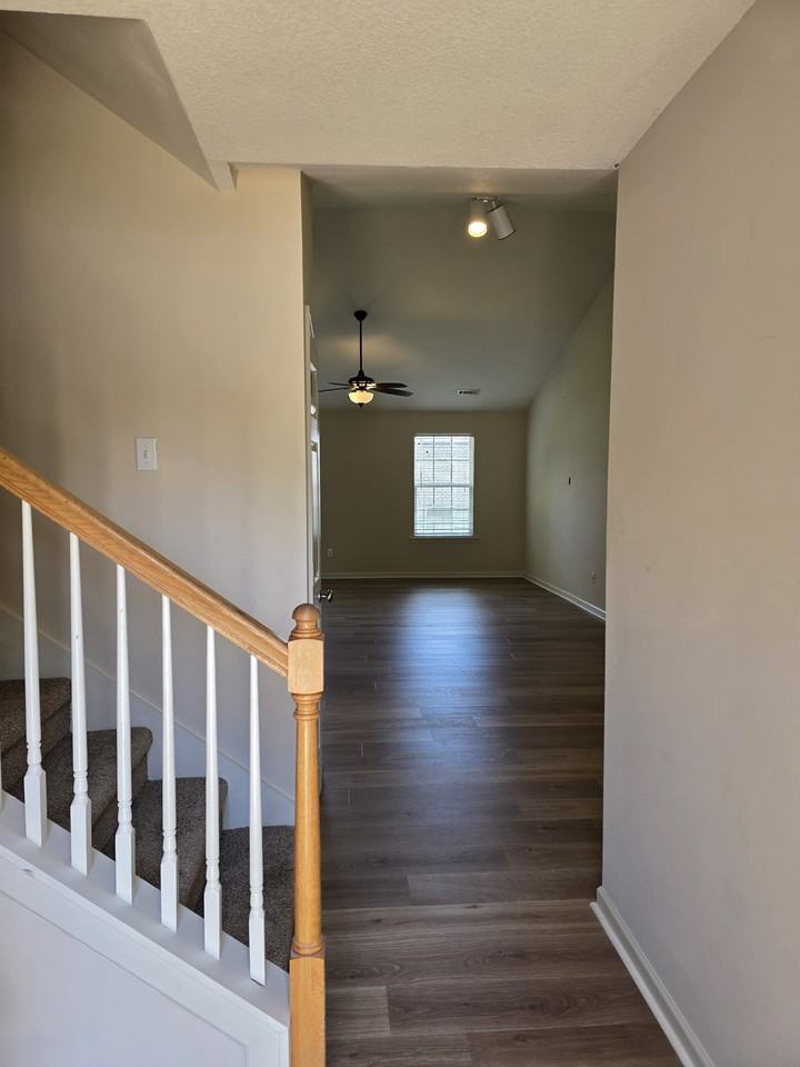 507 Chastine Dr #01 - Photo 2 of 12