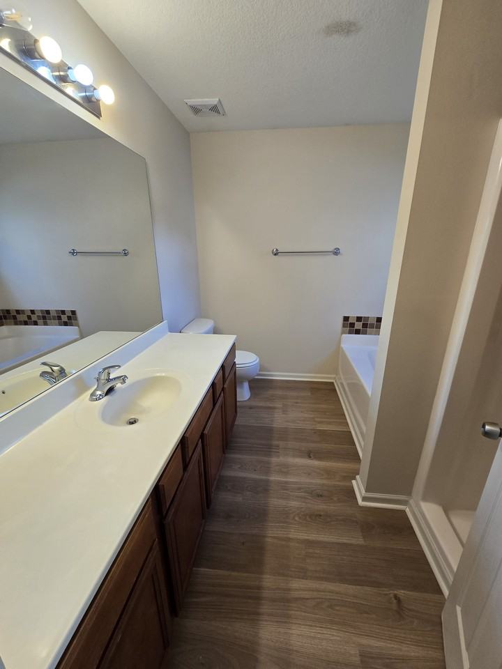507 Chastine Dr #01 - Photo 6 of 12