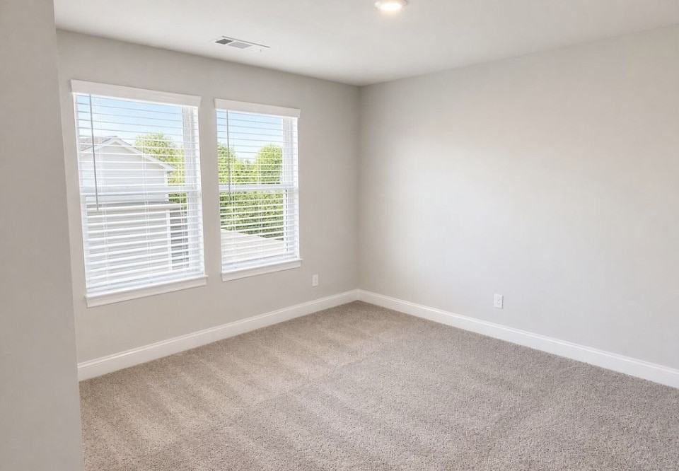 404 Oakwood Dr Nw #1 - Photo 7 of 10