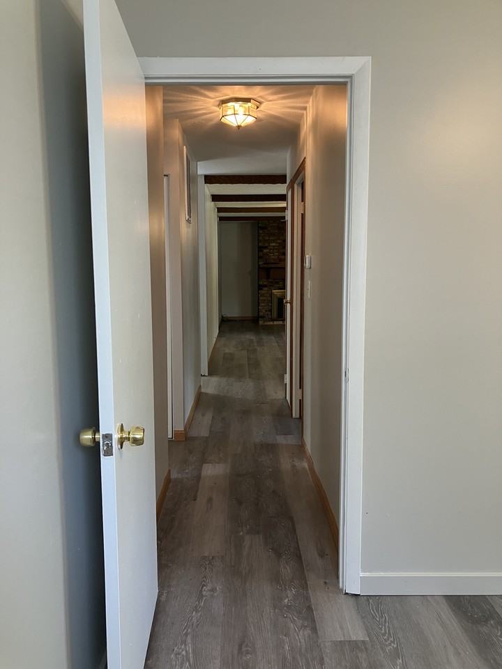 601 Ridgewood Ct #1 - Photo 7 of 10