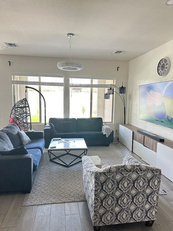 1530 E San Carlos Way #NA - Photo 3 of 12