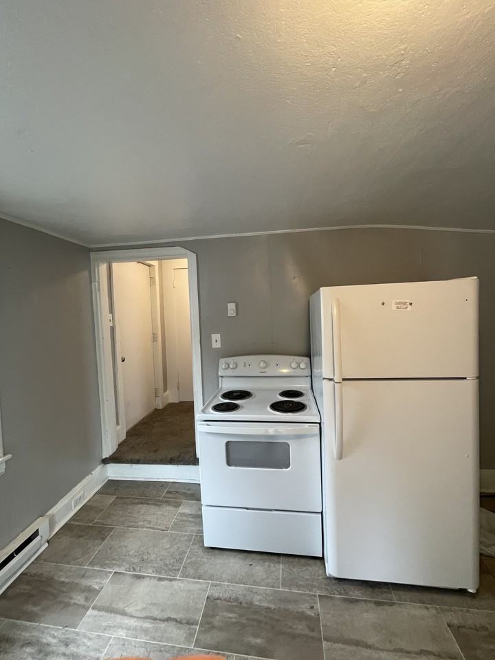 41 Church St #B - Photo 4 of 21