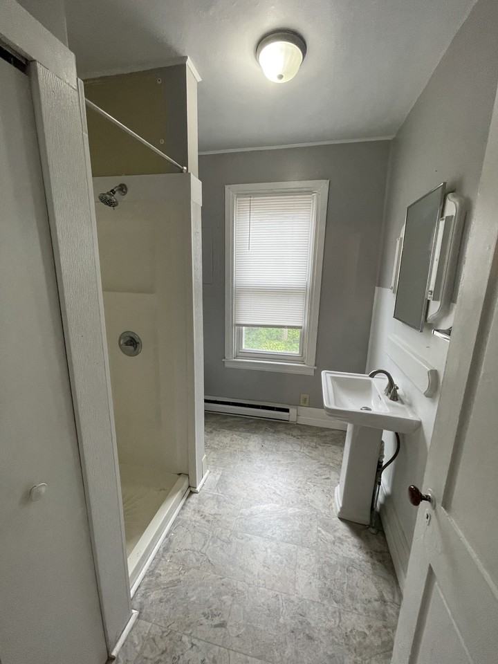 41 Church St #B - Photo 6 of 21