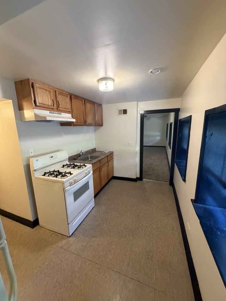 6408 S Harvard Ave - Photo 4 of 8