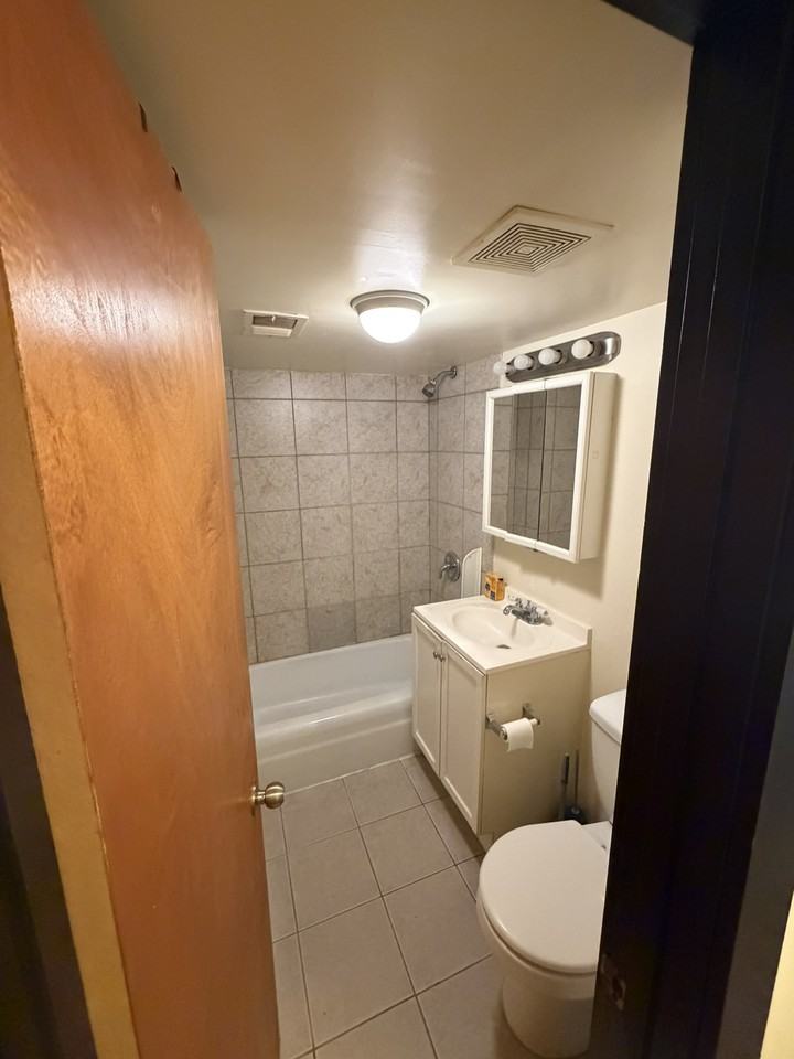 6408 S Harvard Ave - Photo 5 of 8