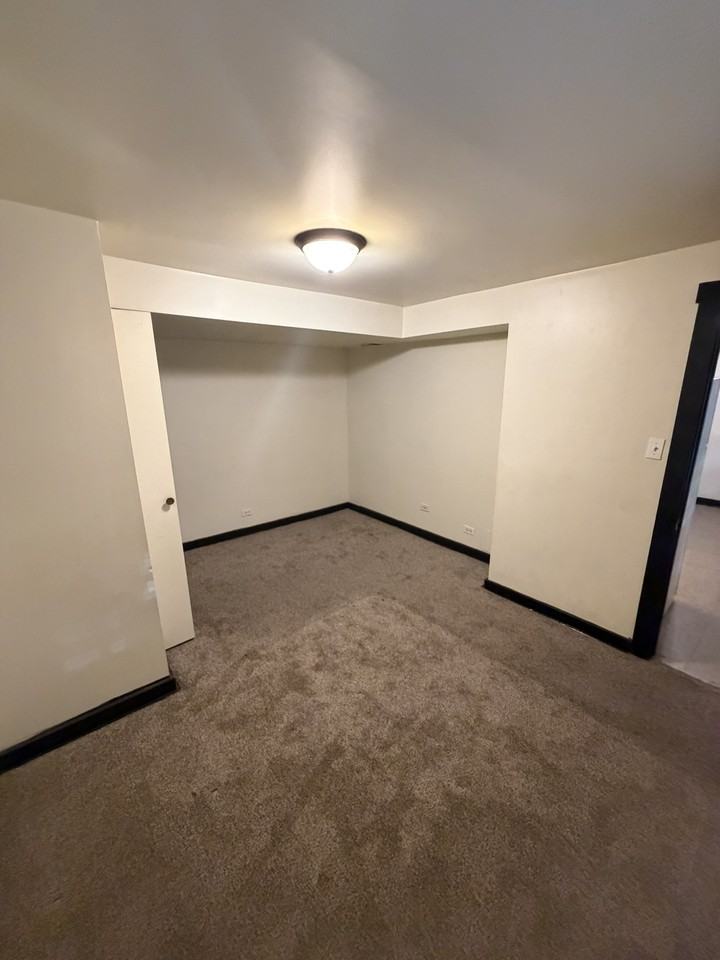 6408 S Harvard Ave - Photo 7 of 8