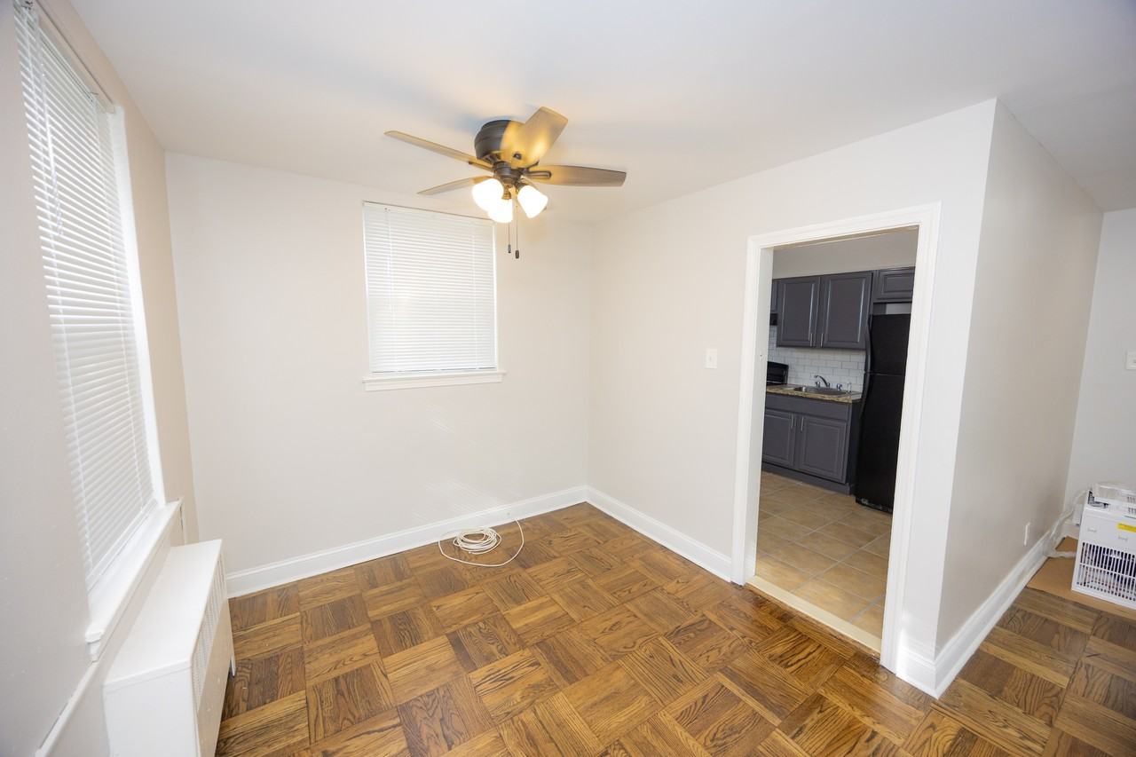 906 E Vernon Rd #2 - Photo 5 of 21