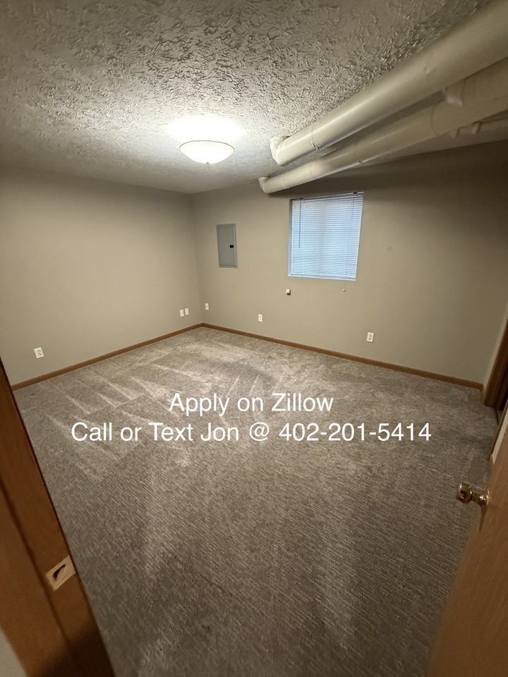 90 Country Club Rd #NA - Photo 5 of 15