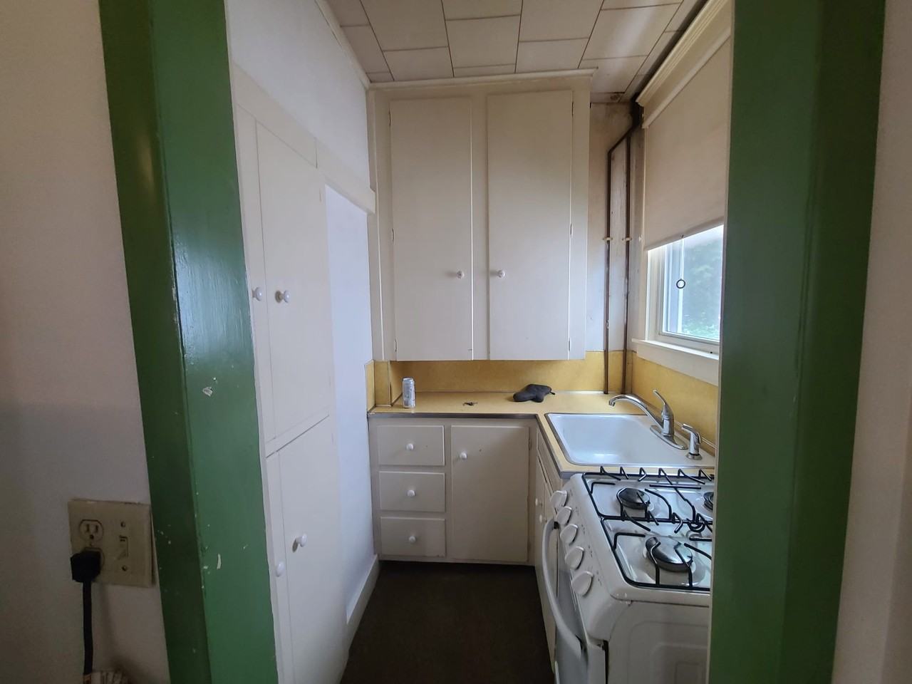 27 Division St #1 - Photo 4 of 14