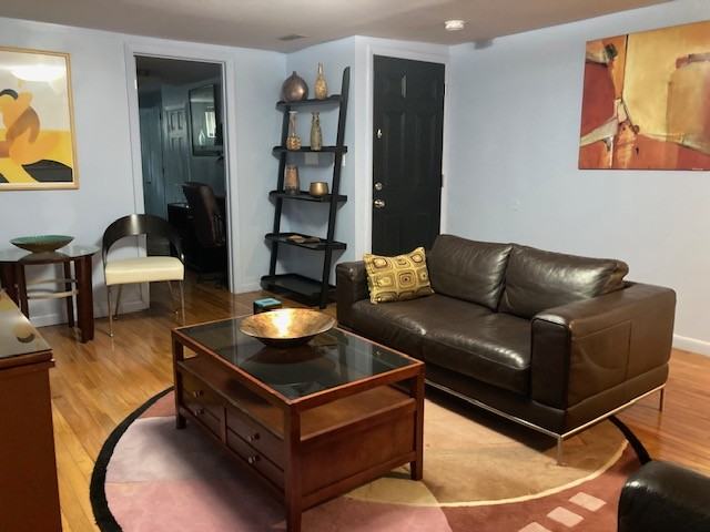 2223 Brookfield Ave #B - Photo 5 of 13