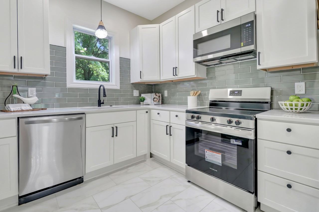 3020 Daytona Ave #NA - Photo 7 of 20