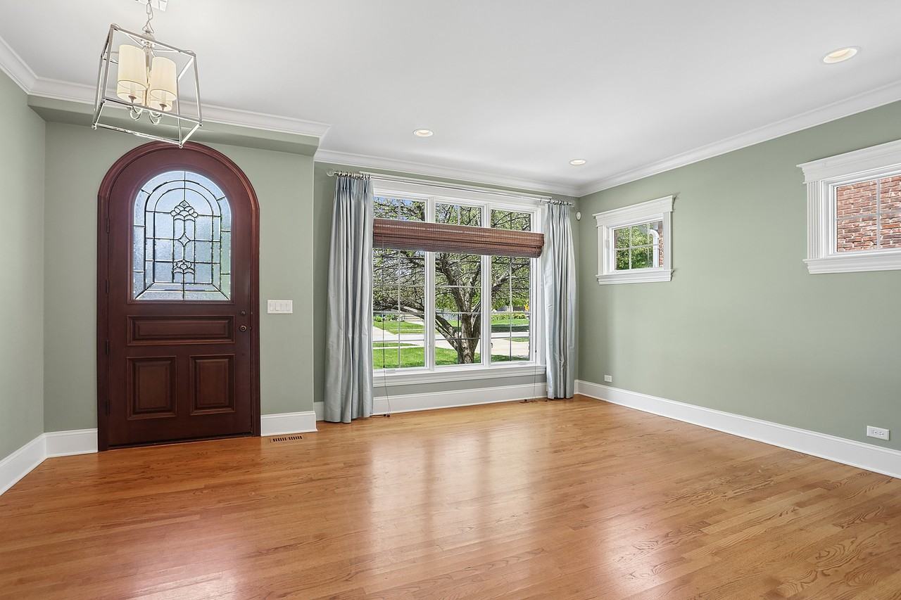 737 S Swain Ave #NA - Photo 6 of 34