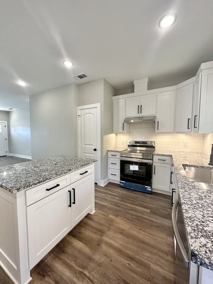 320 Pr 8419 A #A - Photo 2 of 10