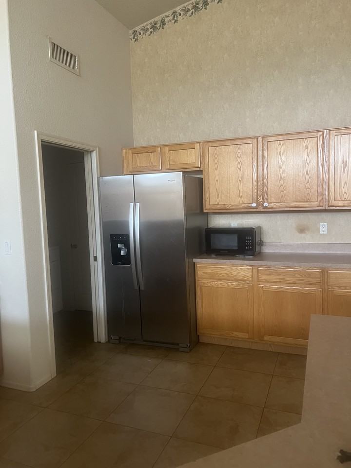 10228 E Watson Dr #NA - Photo 6 of 9