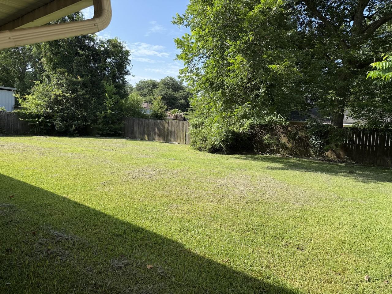 1909 Live Oak Dr #NA - Photo 2 of 9