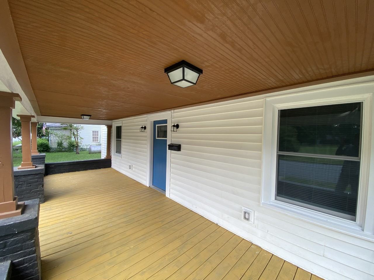 309 N Webb St #1 - Photo 2 of 10