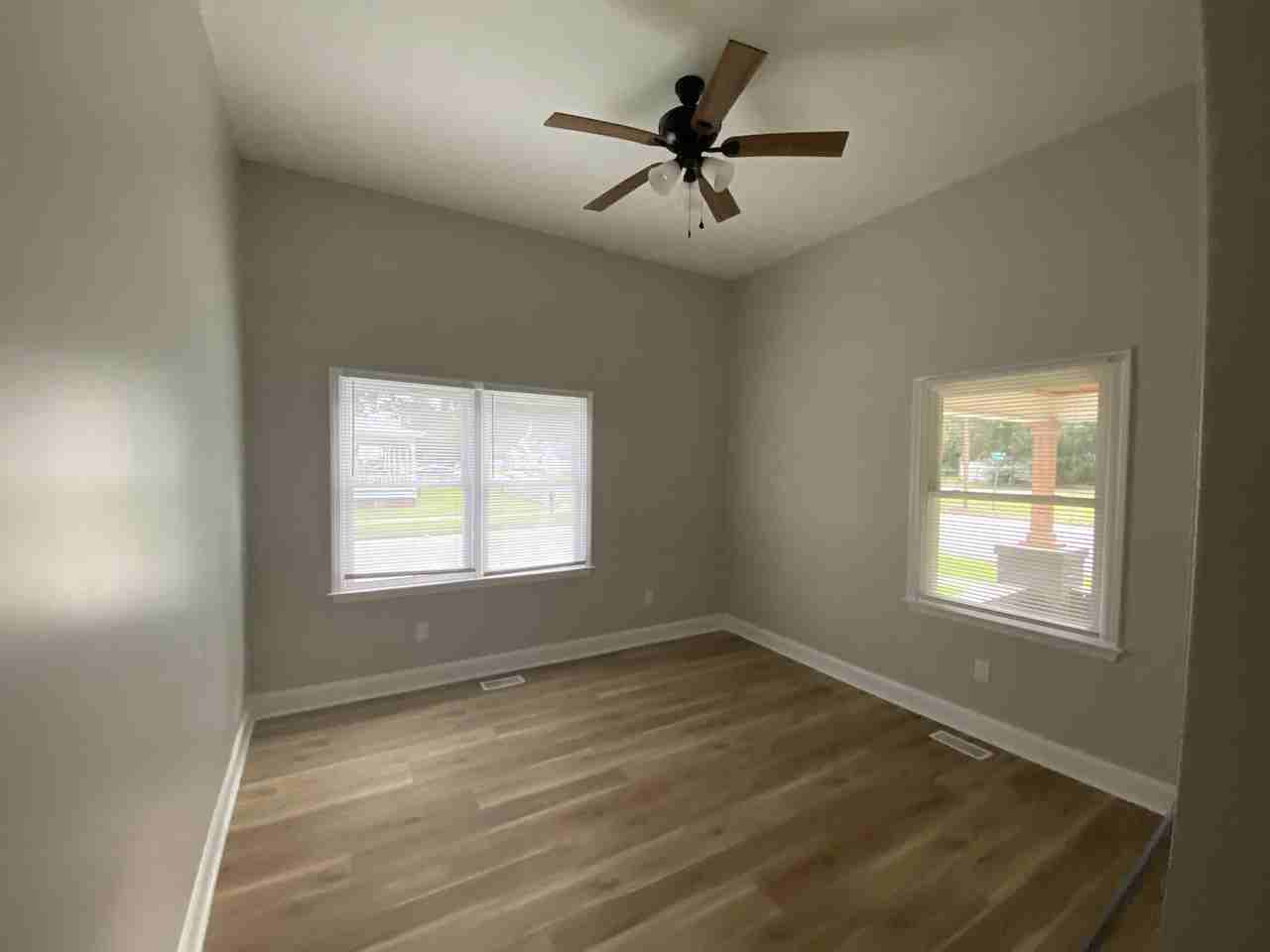 309 N Webb St #1 - Photo 5 of 10