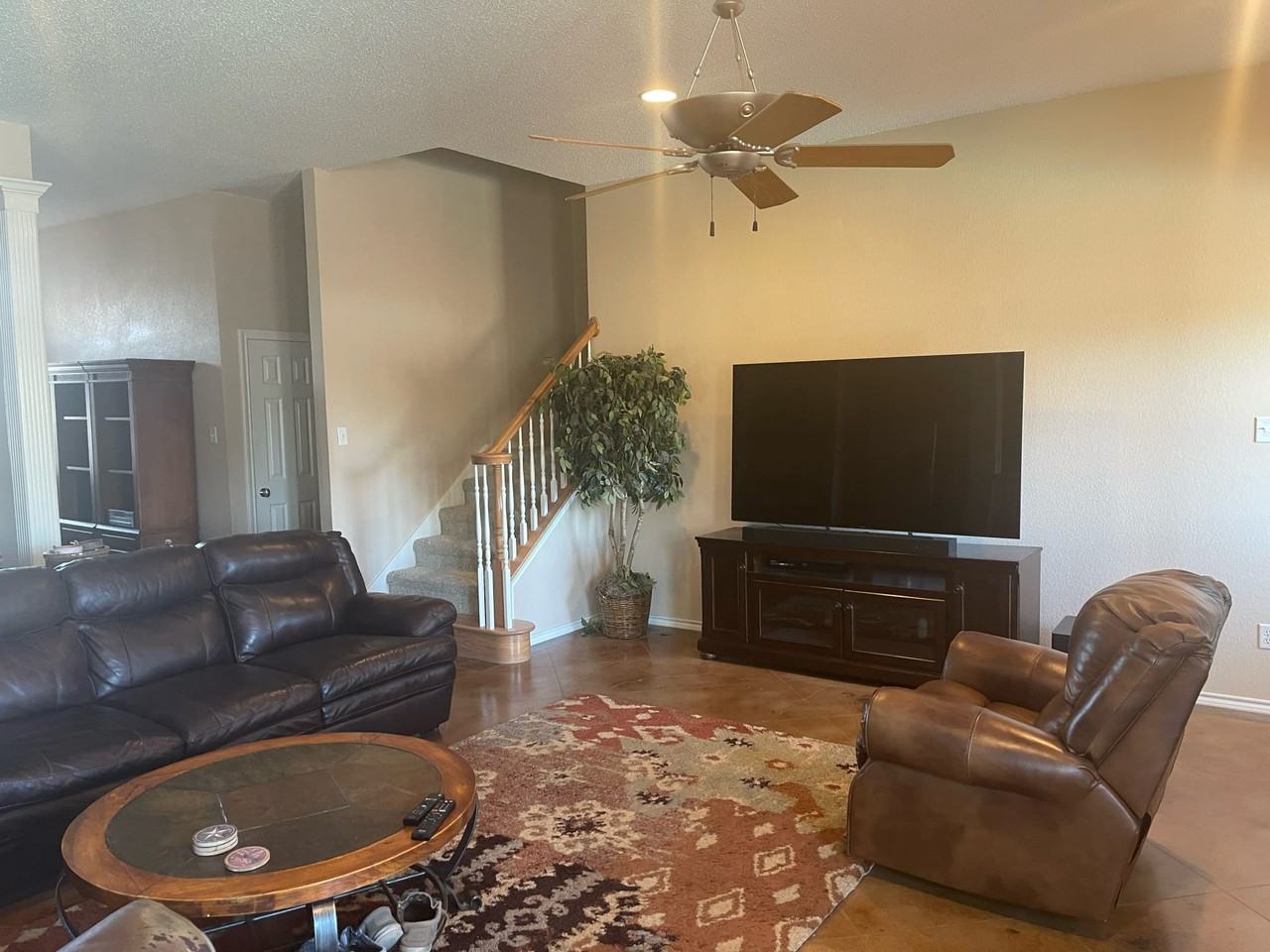 10717 Greenview Ct #NA - Photo 3 of 17