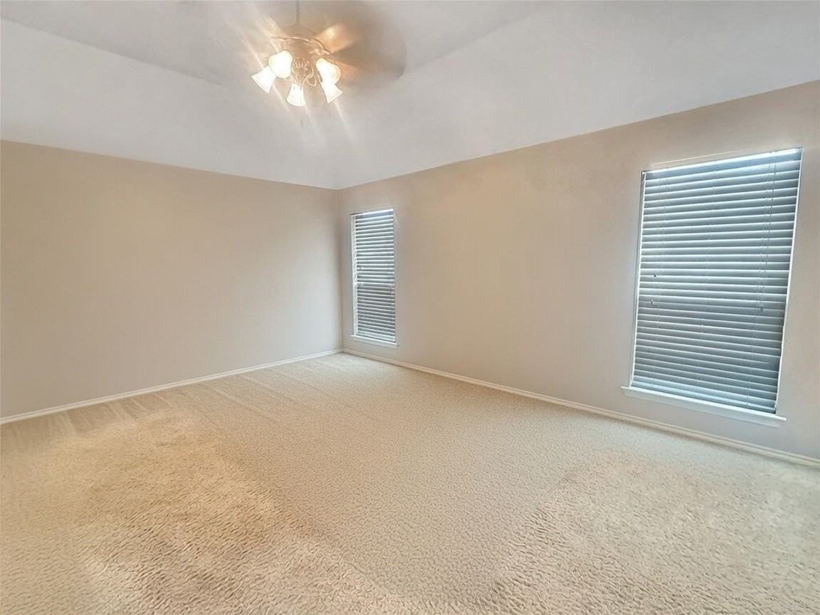 10717 Greenview Ct #NA - Photo 6 of 17