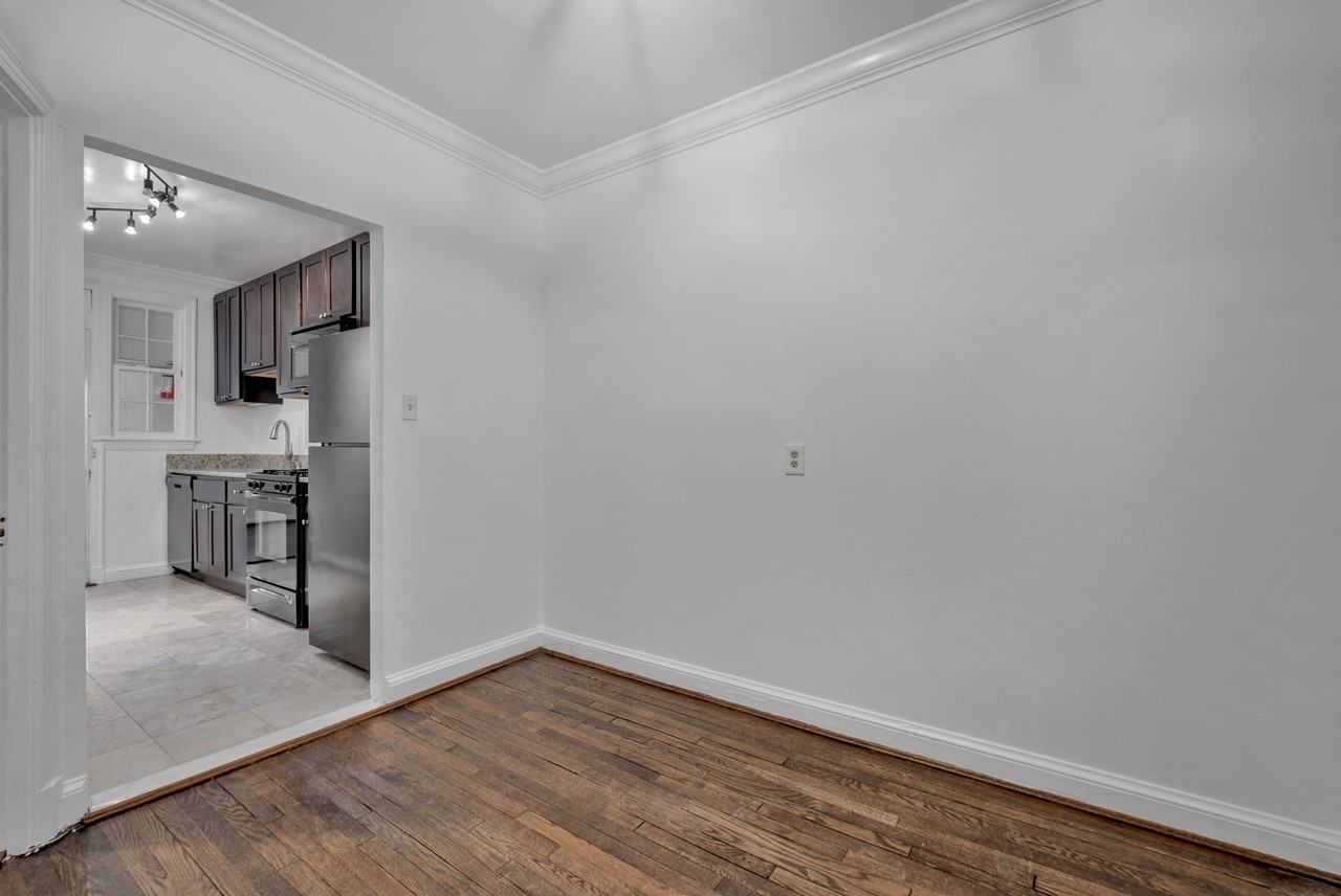 4500 Macarthur Blvd Nw #1 - Photo 7 of 17