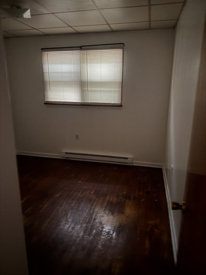 319 E Dewart St #A - Photo 2 of 7