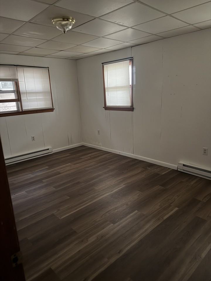 319 E Dewart St #A - Photo 4 of 7