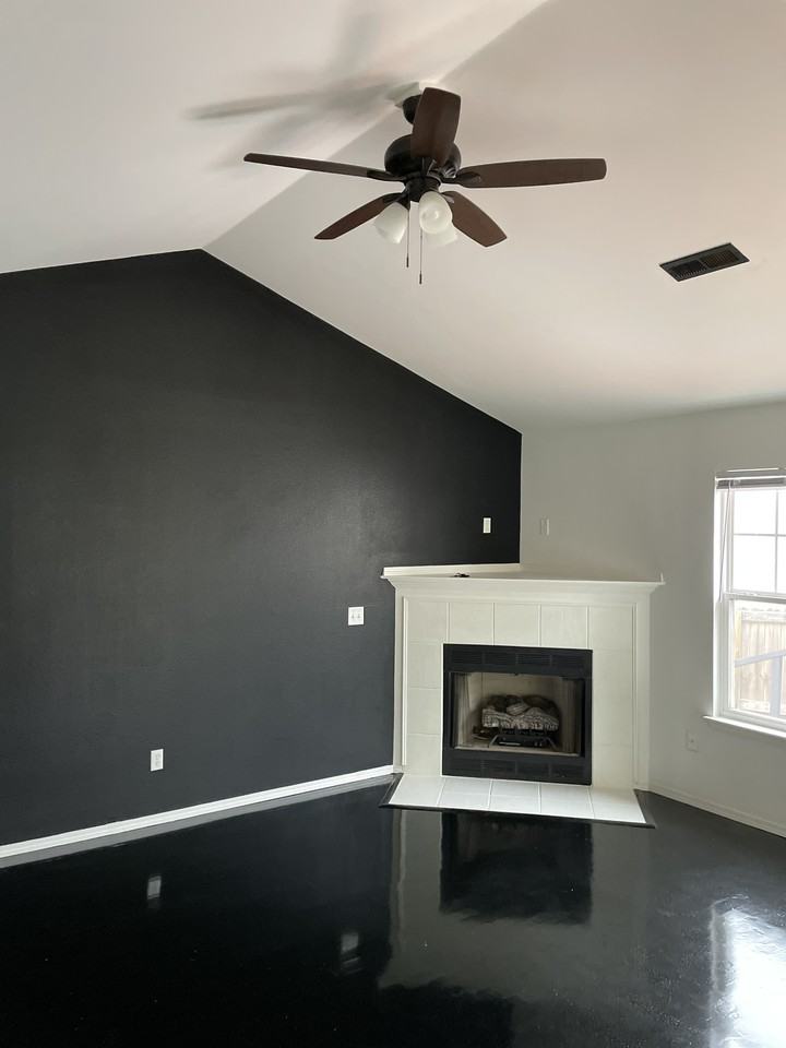 1607 Cresent St #NA - Photo 3 of 17