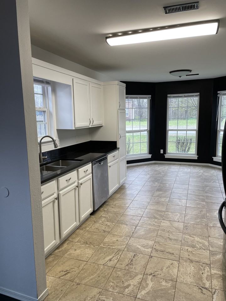 1607 Cresent St #NA - Photo 4 of 17
