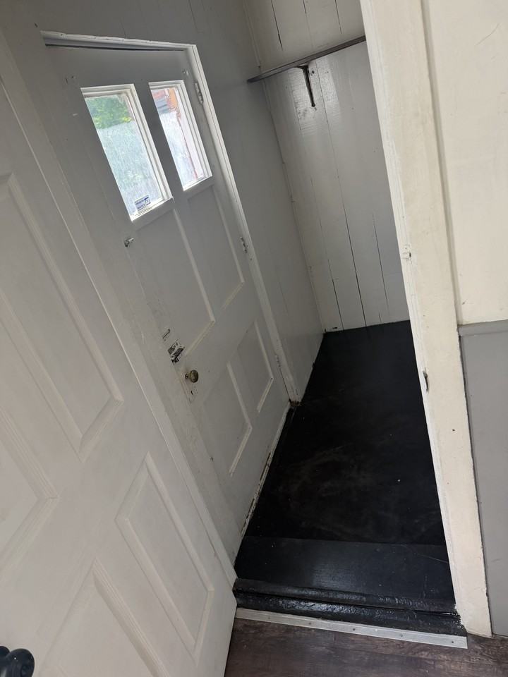 60 Grove St #1 - Photo 5 of 11