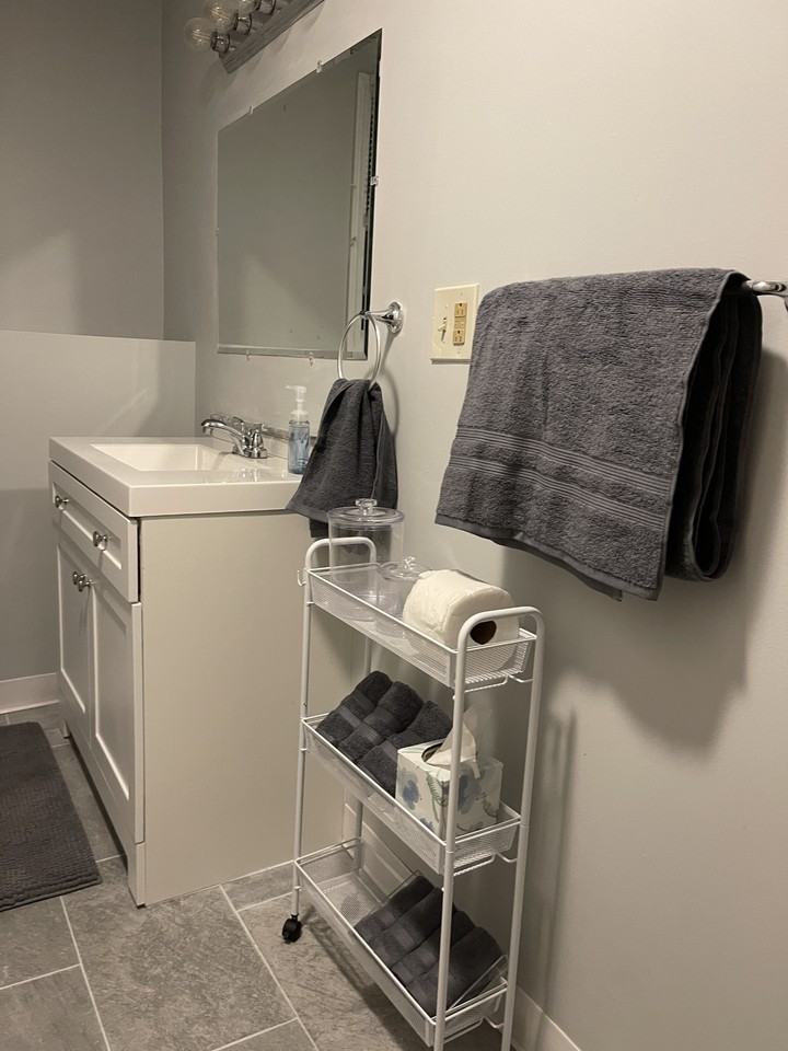 539 Admiral St #1stFL - Photo 3 of 6