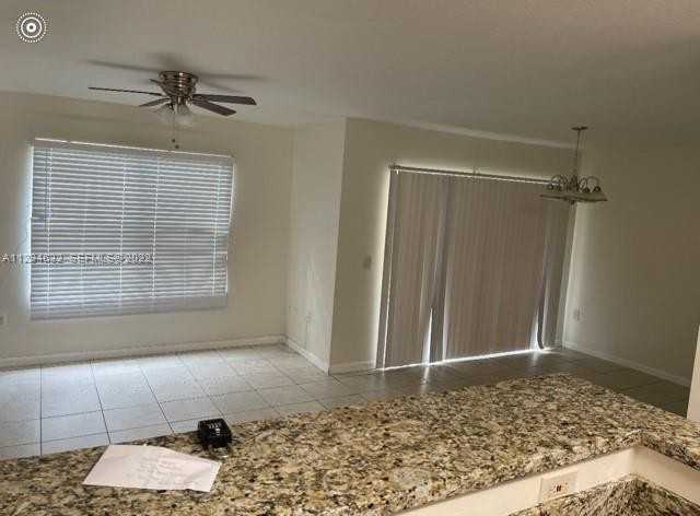 4115 San Marino Blvd #102 - Photo 4 of 8