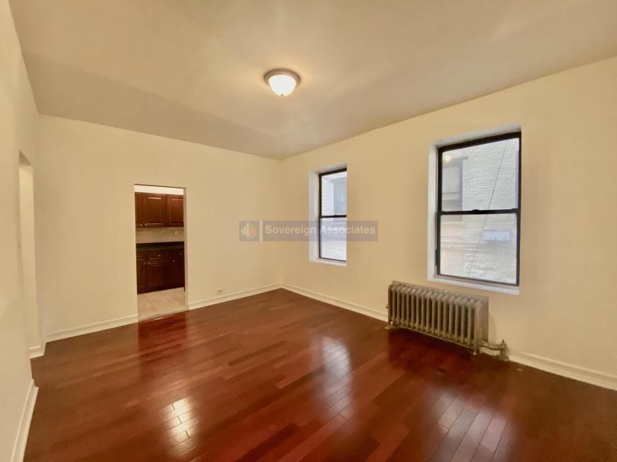 250 Fort Washington Ave - Photo 6 of 10
