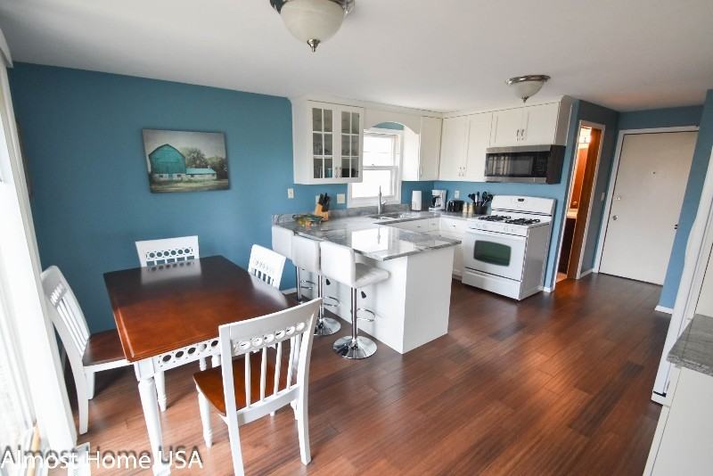 1028 Coppens Rd - Photo 2 of 9