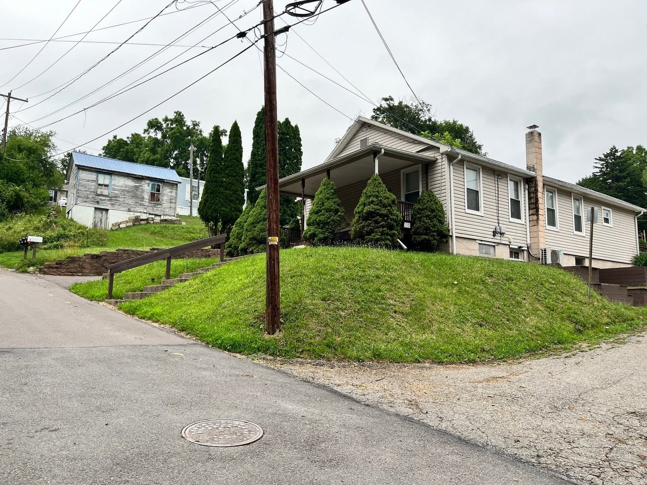 50 Lincoln Ave - Photo 4 of 29