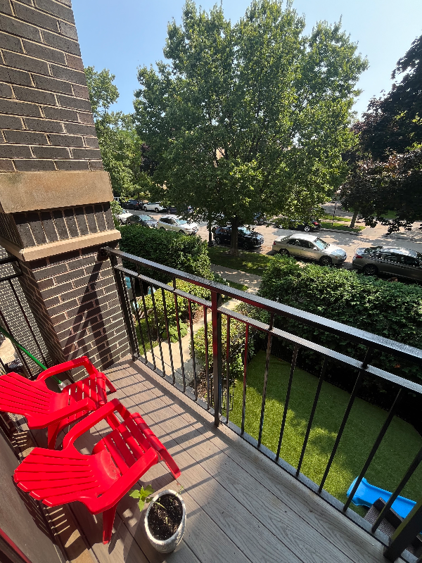 910 Hinman Ave #2S - Photo 3 of 13